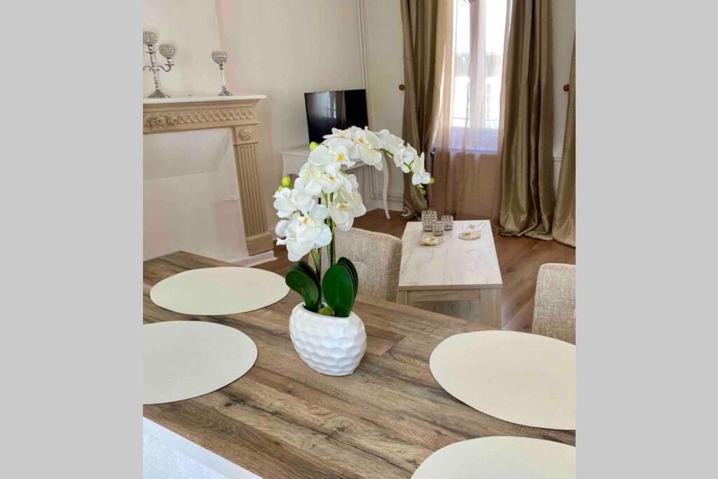 Le Roi Apartment Avranches Ngoại thất bức ảnh